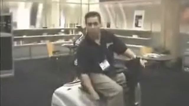 Подметальная машина IPC Gansow 512 Rider (2).flv смотреть онлайн