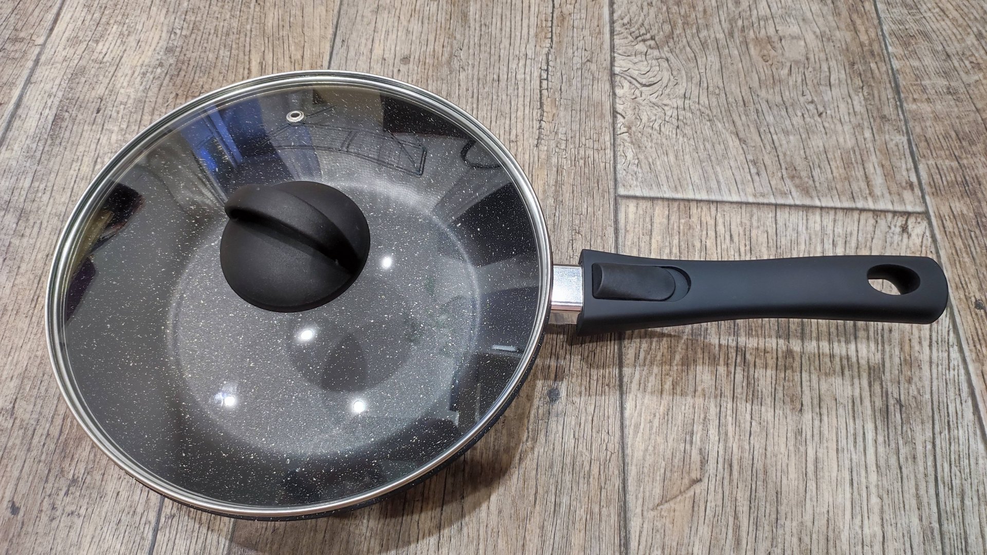 Сковорода Helper House с Гамлетом Ивановым смотреть онлайн