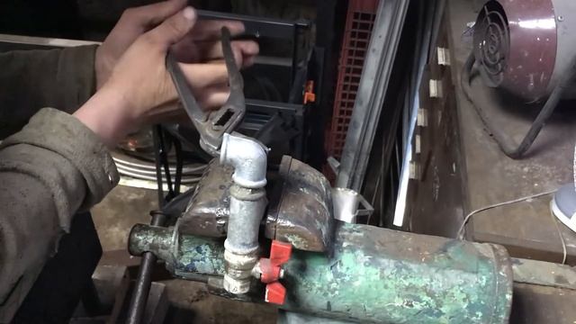 DIY. Двойной кран смотреть онлайн