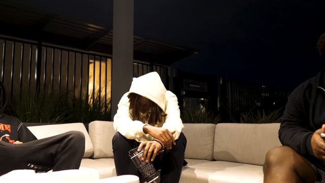 DND - YUNGZVK (OFFICIAL MUSIC VIDEO) смотреть онлайн