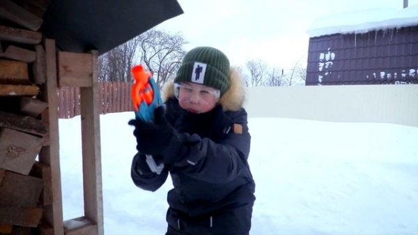 Roma Plays With Nerf In Real Life ROMA&HELPIC