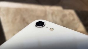 1 день с iPhone SE 2022 в 2024 году, маленький ФЛАГМАН