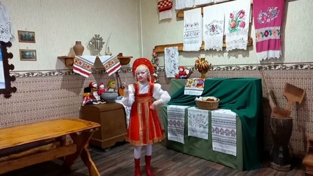 Савельева Диана - Русская народная песня "А я по лугу" смотреть онлайн