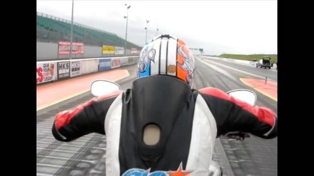 V-Max at Santa Pod смотреть онлайн