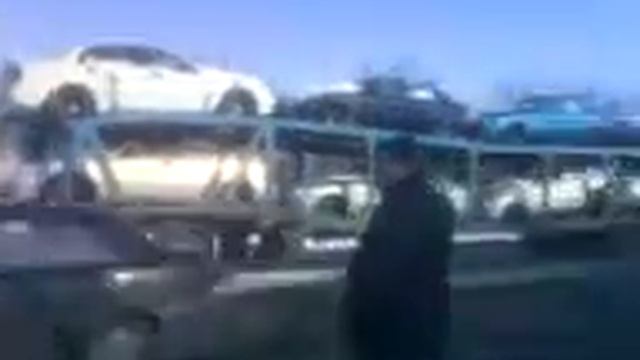 26.01.12 пожар тягача на трассе Киев-Харьков смотреть онлайн