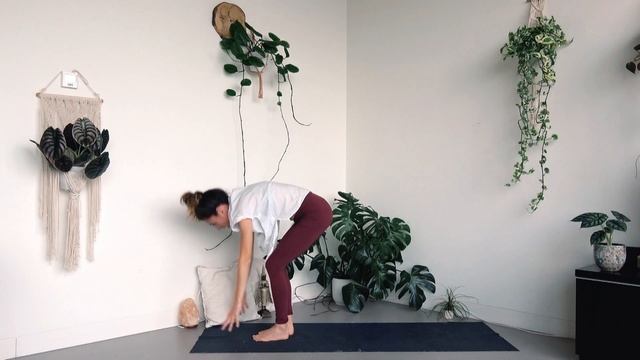 🇬🇧 Yin Yang Yoga - total body recharge with kindness смотреть онлайн