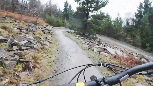 Bike Park Wales Willy waver #wales #bpw #dji #flowtrail #marin #mtb #bluetrail #mtblife #sendit смотреть онлайн