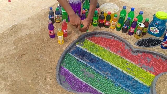 EXPERIMENT: How to make Apple logo with Cement, Orbeez , Fanta, Soda, Big Coca-Cola & Mentos смотреть онлайн