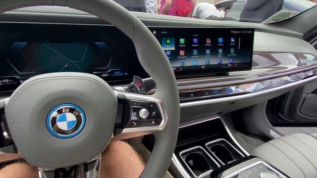 2023 BMW 7 series cool features смотреть онлайн