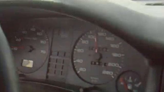 Audi 80 1,9E vs. Opel Corsa 1,2 16v vs. Seat Cordoba 1,9 TDI...mp4 смотреть онлайн