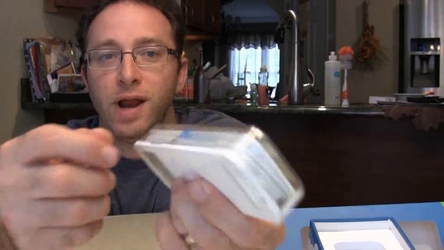 Kinsa Smart Thermometer Unboxing and Overview смотреть онлайн