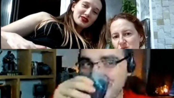 Oleg Kerman по ватсапу созвонился со своей девушкой Машей и её мамой (Олег Керман Маша)