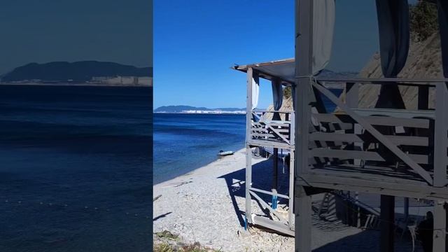 Кемпинг "Дикое место" 44.674382, 37.897302 смотреть онлайн