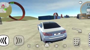 машина едет