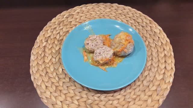 Проверенный рецепт в нашей семье.Вкусные сочные ленивые голубцы.Диетическое блюдо. смотреть онлайн