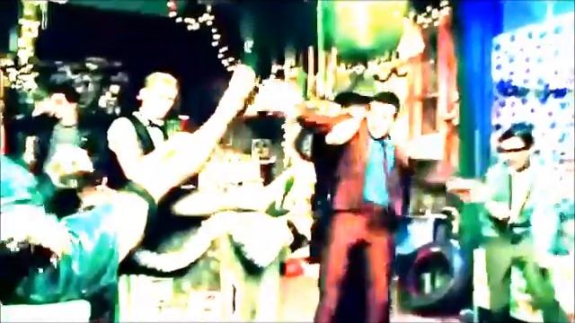 GREEN DAY - HOLIDAY [UNCENSORED] OFFICIAL MUSIC VIDEO смотреть онлайн