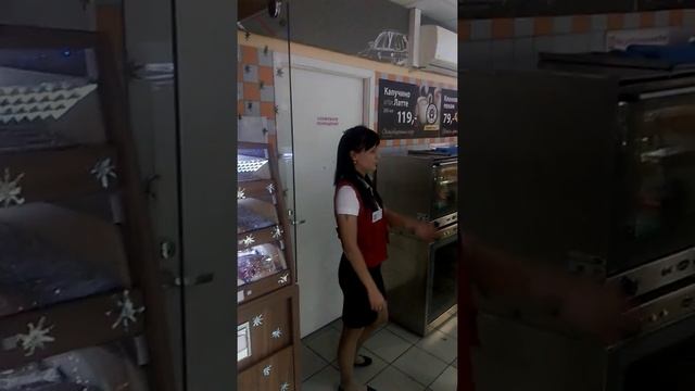 Дед мороз на заправку пришел смотреть онлайн