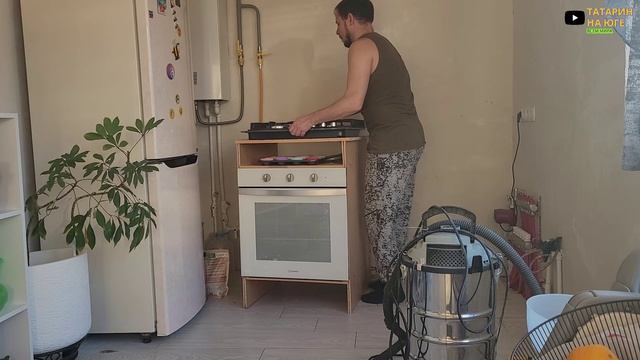 ОПЯТЬ ПЕРЕЕЗД КУХНИ БОЛЬШЕ НЕТ ЗАСТАВИЛИ УСКОРЯТЬСЯ РАСШИВАЮ ШВЫ ГРЯДУТ ПЕРЕМЕНЫ смотреть онлайн