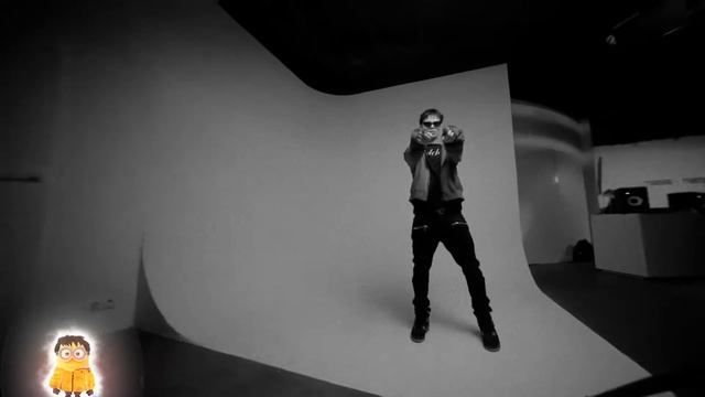 ROCKET-ЛАЙК ШОПИНГ МОДНЫЙ ЛУК