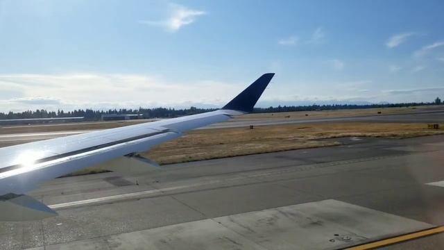Airbus A220-100 Delta Air Lines takeoff from (SEA) Airport to (KAUS) Airport смотреть онлайн