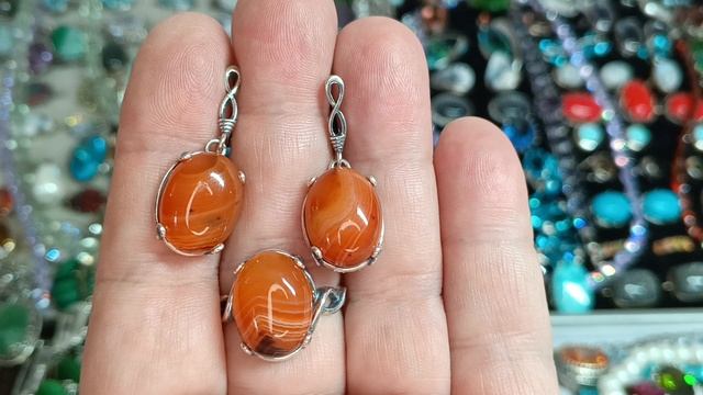 Новинки комплекты с природным и выращенным камнем.89235745055.