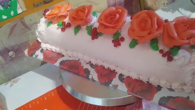 МЕРЕНГА_БЕЗЕ РУЛЕТ С ЯГОДОЙ_MERENGA WITH BERRIES_ смотреть онлайн