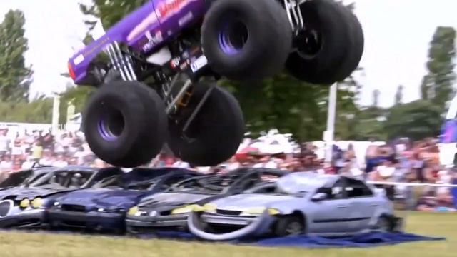 PESAWAT TEMPUR, MOBIL MONSTER, EXCAVATOR, TOW TRUCK, WHEEL LOUDER, COMPACTOR, FORKLIFT, SNOW POW смотреть онлайн