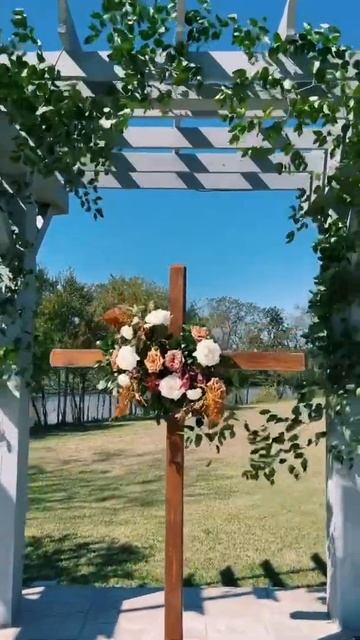 FLORAL WEDDING смотреть онлайн