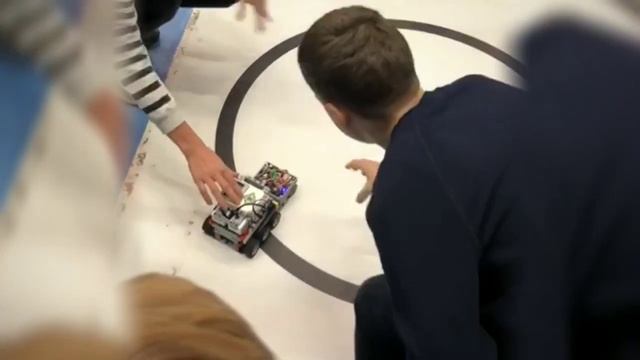 Sumo 10*10 v1.0 vs Lego 15*15 смотреть онлайн
