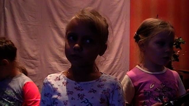 Малиновое мороженое-солистка Варя