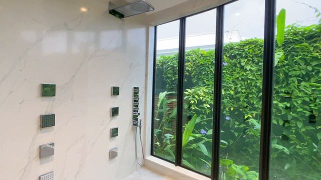 10 Compass Rd | Ultra Modern Bay Colony Estate смотреть онлайн