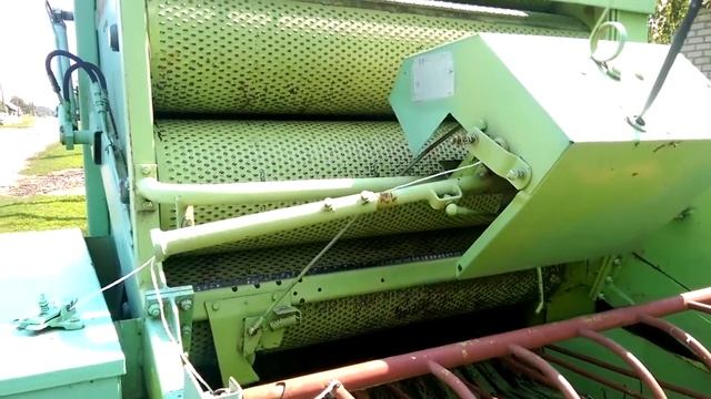 Пресс подборщик рулонный Claas Rollant 62