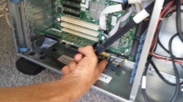 How to replace the BBWC in HP Proliant ML350 G5 server