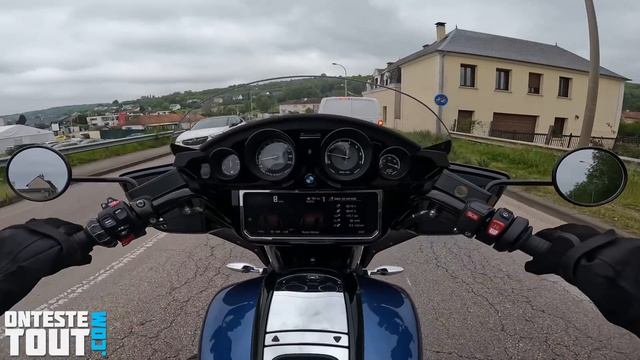 "Test" 400KG, 1802cc pour 34000€ 🇩🇪 "BMW R18b de 2023" смотреть онлайн