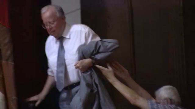 Суздаль. Ветераны. (01) 2011-08-17 18:54:38 смотреть онлайн
