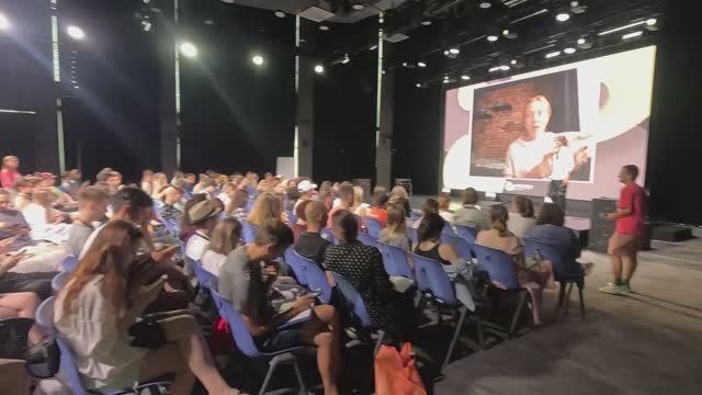 Мастерская от RT - день 3. Фрагменты обучения - Элла Тухарели, Артем Воробей, RT DOC. (11.06.2024) смотреть онлайн