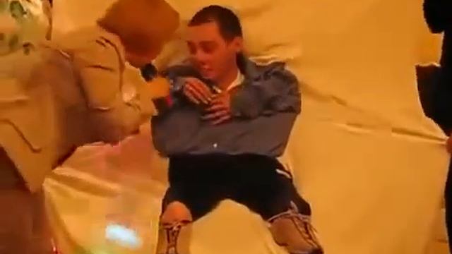 luchshie svadebnye prikoly originalnyjj prikol na svadbe smeshnoe video смотреть онлайн