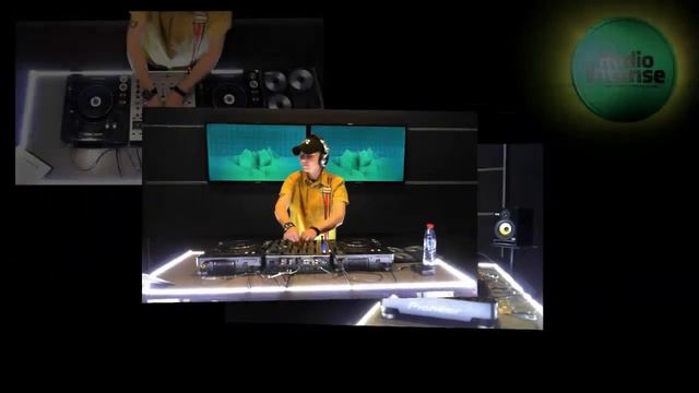 Live @ Radio Intense 08.05.2013 - Anna Lee смотреть онлайн