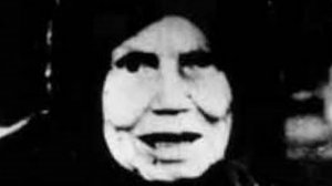 ЖИЛА В ДУПЛЕ,НОСИЛА ТЯЖЕЛЫЕ ВЕРИГИ И ОБРАЩАЛАСЬ К БОГУ,КАК К РОДНОМУ ОТЦУ..БЛАЖЕННАЯ АЛИПИЯ КИЕВСКАЯ