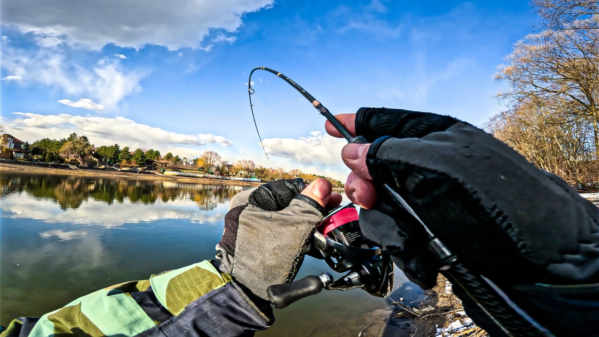 ЭТУ РЫБУ НЕ ОСТАНОВИТЬ! / РЫБАЛКА С CF NANO TRAVEL AIR НА НИЖНЕЙ МОСКВА-РЕКЕ В СТИЛЕ МИКРОДЖИГ смотреть онлайн