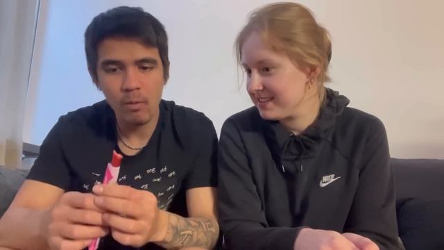 FILIPINO BOYFRIEND TRIES SWEDISH SNACKS смотреть онлайн
