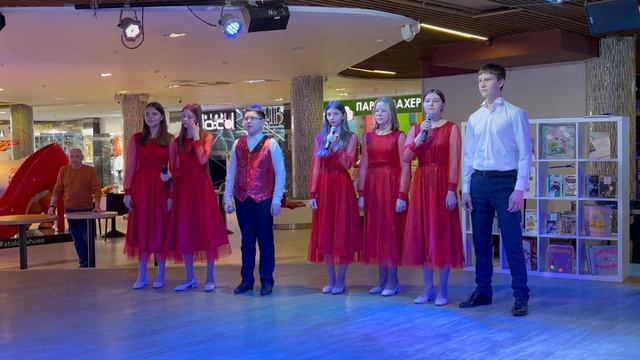 "Не забывайте подвига солдата" муз. и слова А. Колесникова, исп. вокальный ансамбль Элегия смотреть онлайн