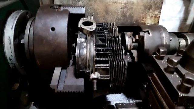 Точим головку УД 25 в токарном станке. Часть 1. смотреть онлайн