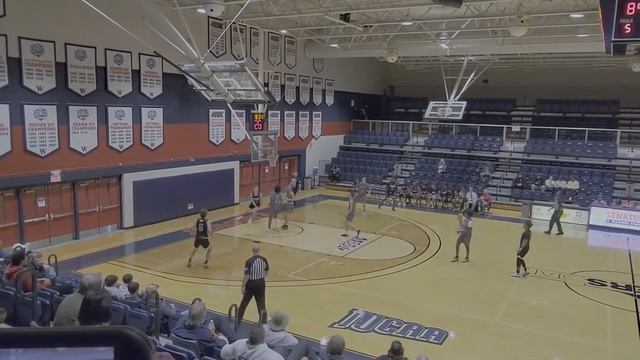 EA Kings - Caleb Williams #32 - Makes - First Semester 2021-2022 смотреть онлайн