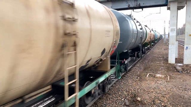 Электровоз ВЛ10у-075 ведёт товарняк в 29 вагонов, 2021, 2160p60 смотреть онлайн