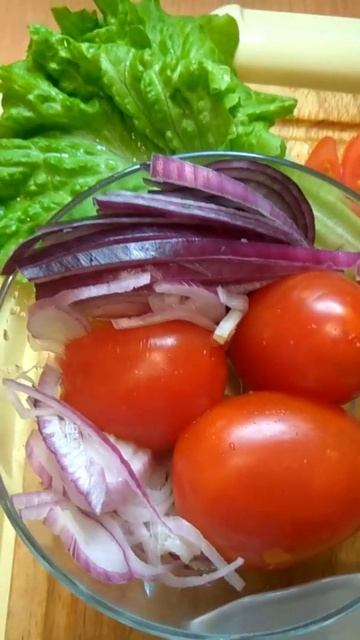 Картошка в микроволновке. С луком и растительным маслом. Быстро и очень вкусно! Рецепт на канале.