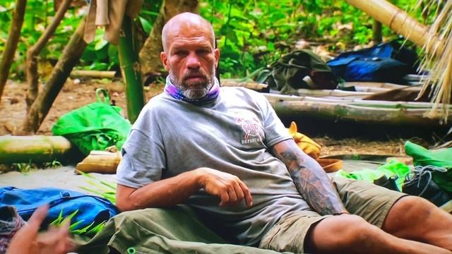 Survivor 42 - Mike Learns From Omar смотреть онлайн