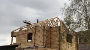 Укладка бруса одной рукой! Самодельный кран! Строю дом.