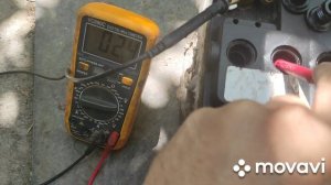 Проверка аккумулятора мультиметром.