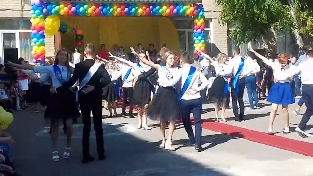 Томаківська НВК 1 останній вальс смотреть онлайн